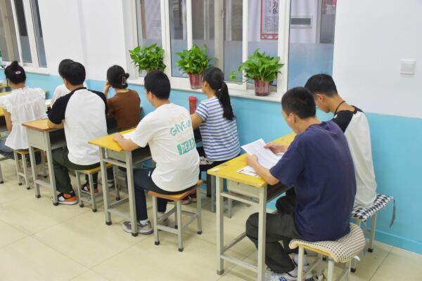 矚目|王后雄精品補(bǔ)習(xí)學(xué)校校園環(huán)境二次提升改造 矚目|王后雄精品補(bǔ)習(xí)學(xué)校校園環(huán)境二次提升改造